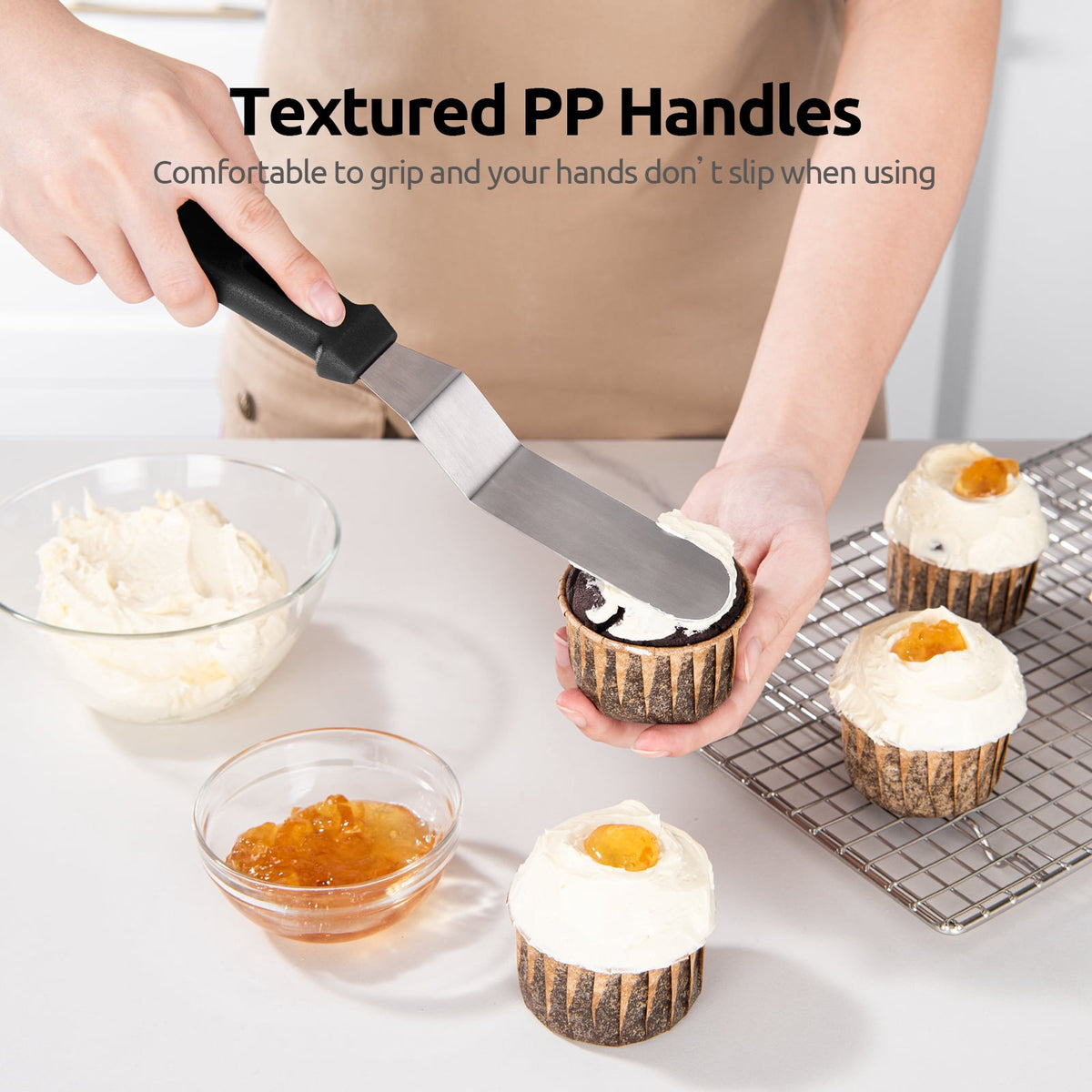 U-Taste Offset Icing Spatula Set of 3, Cake Frosting Spreader, 420 Stainless Steel Metal Angled Spatula with 6/8/10in Blade for Cake Decorating, Black
